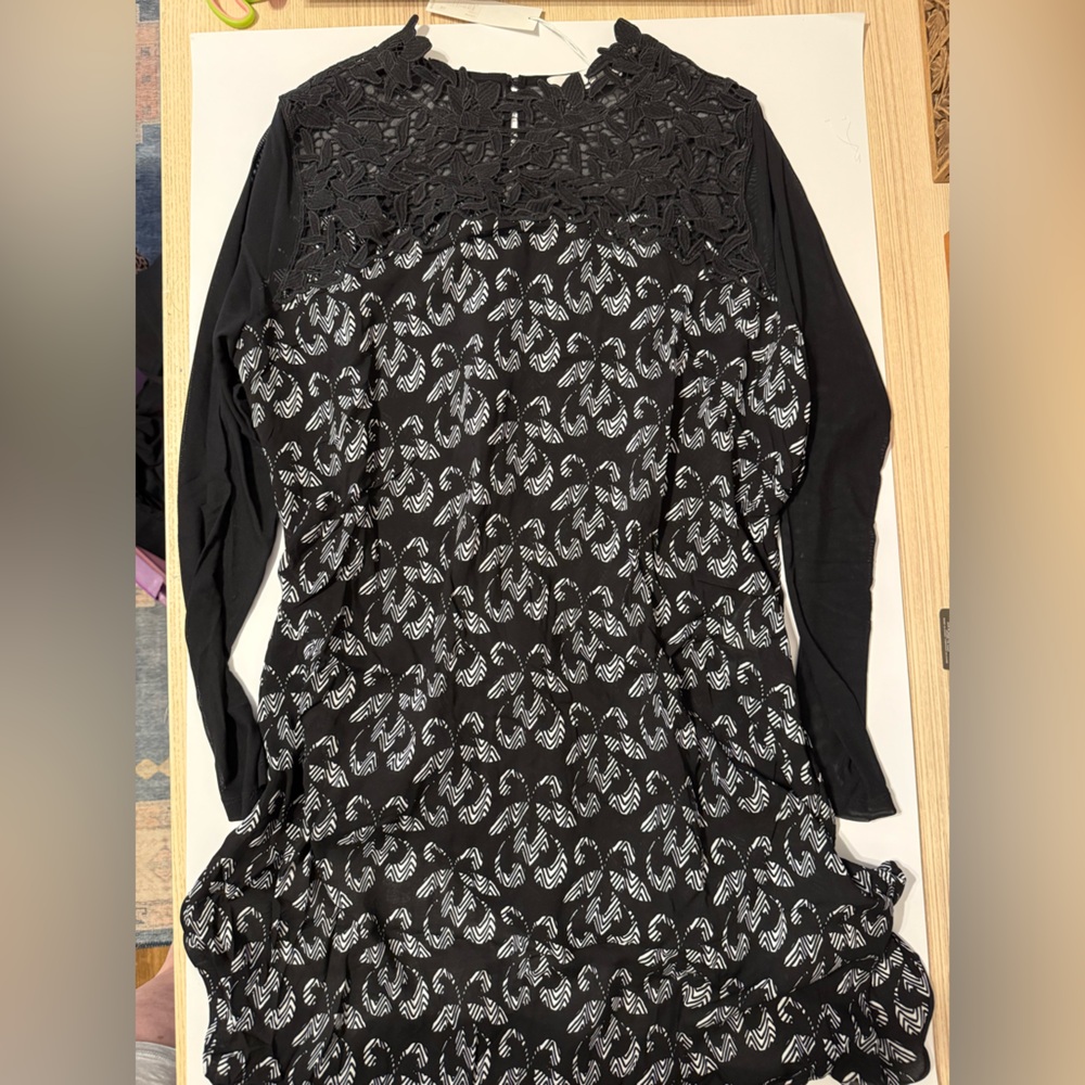 Anne Fontaine Black and White Lace Dress